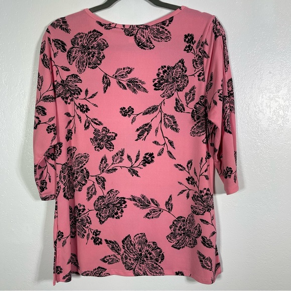 Christopher & Banks, Pink Floral Blouse. Size Small. Sleeve Cutouts. - Picture 6 of 6